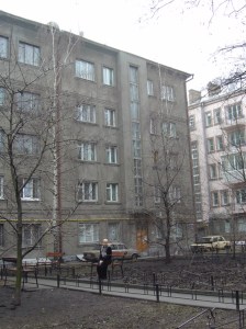 2006-04-01 Kyiv 22-7 Institutska