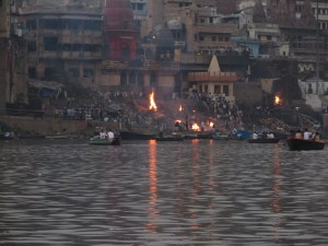 2015-02-20 Varanasi 77 evening ceremonies