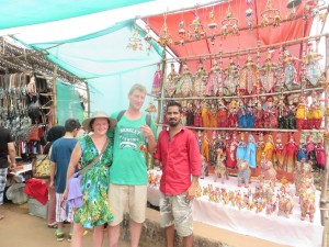 2015-03-25 Goa 01 Anjuna market